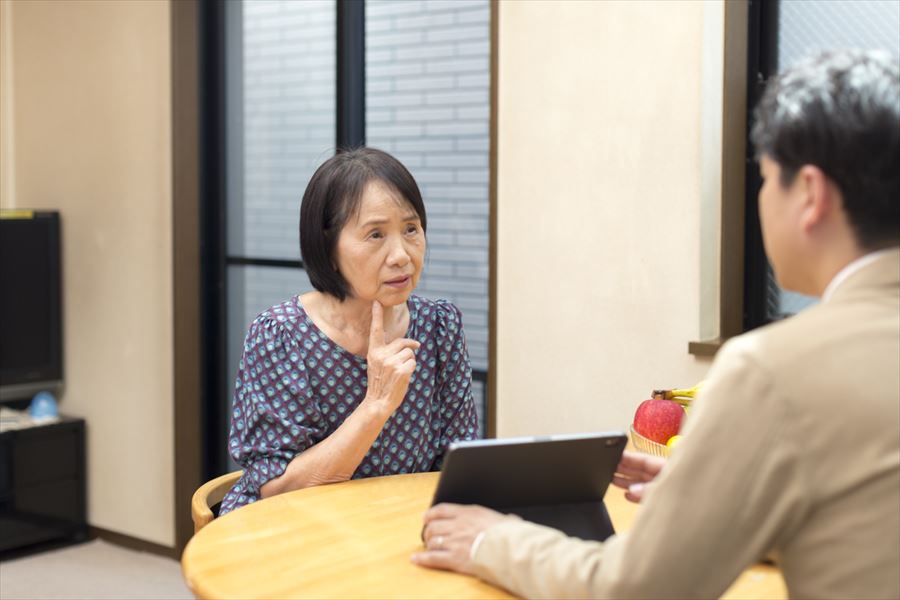 外壁塗装の色選びで後悔しないために